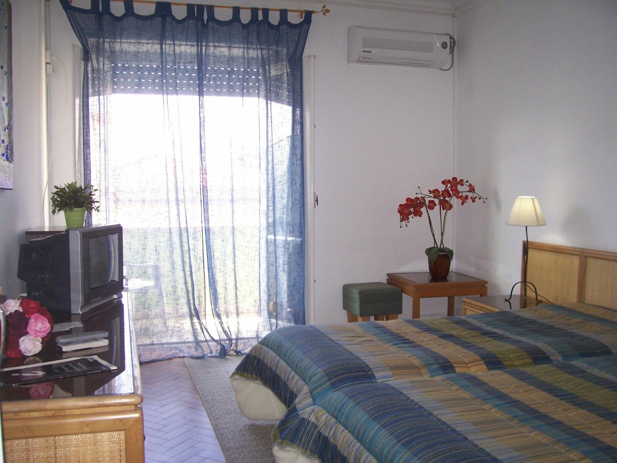 Hotel Residencial Caravela Lissabon Buitenkant foto